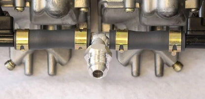 MICRO,CARBURETOR T-FITTING,-6AN MALE INLET